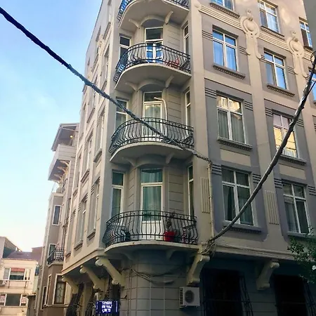 Pumpkin Taksim Guest house
